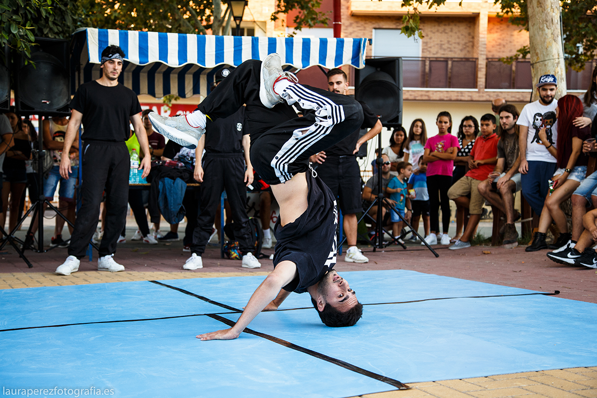 BREAK DANCE